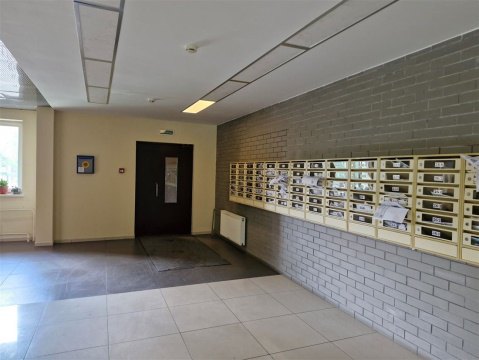 2-к квартира, 4/15 эт., 54м²