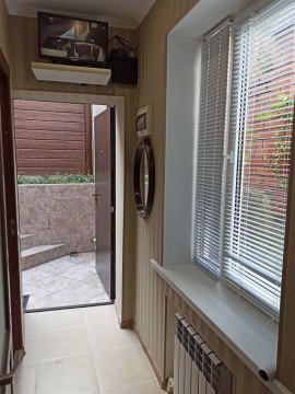 2-к квартира, 1/2 эт., 30м²