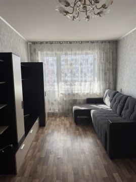 1-к квартира, 10/18 эт., 40м²